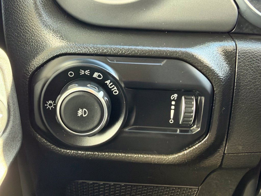 Used 2023 Jeep Wrangler Sport AWD/4WD image 26