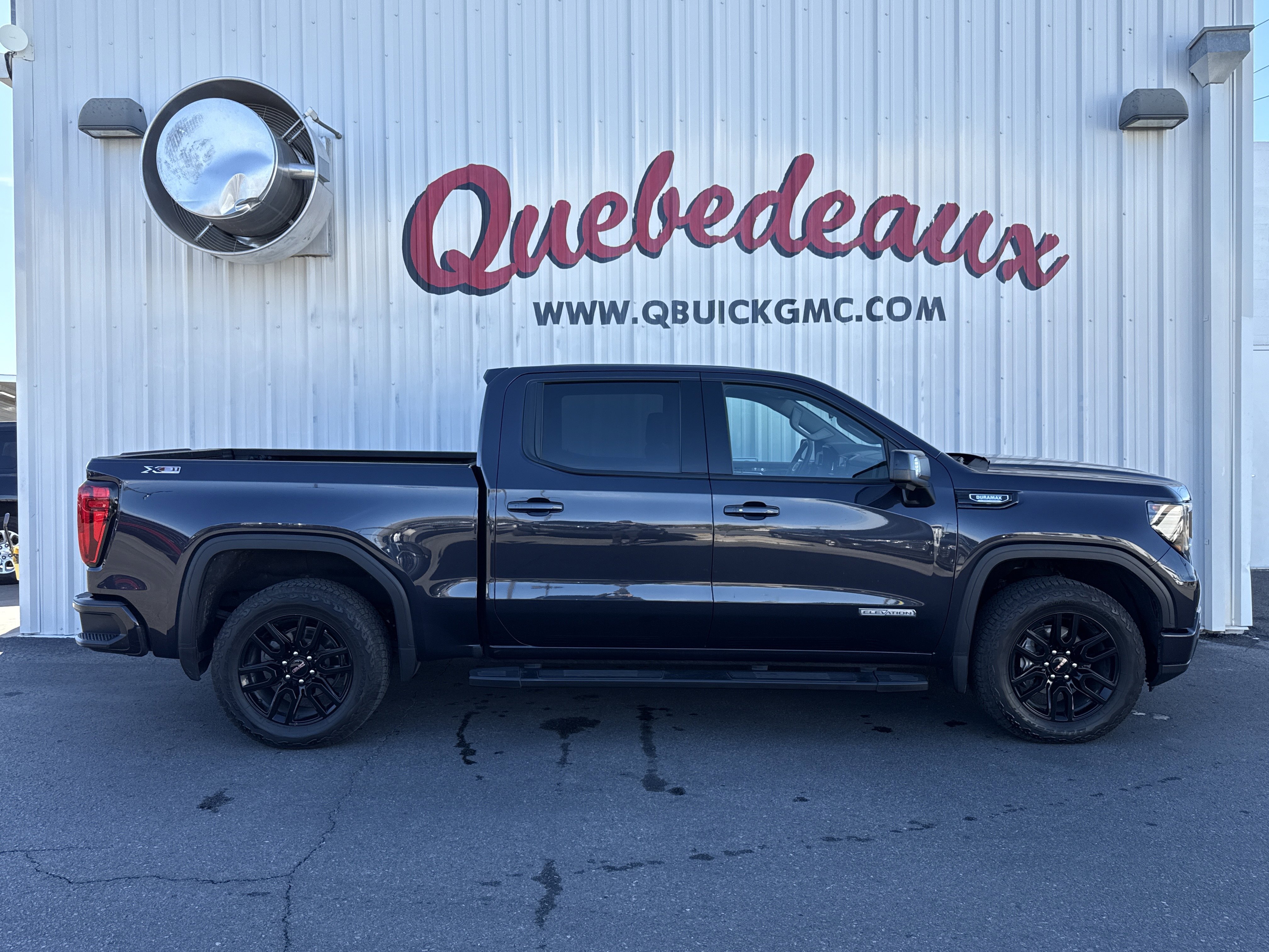 Used 2025 GMC Sierra 1500 Elevation image 35