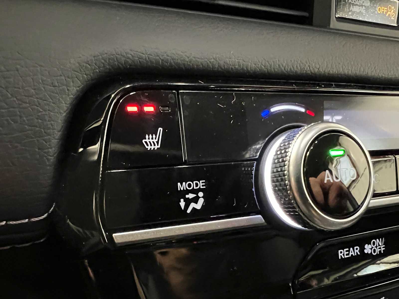 New 2025 Honda Pilot Touring image 25