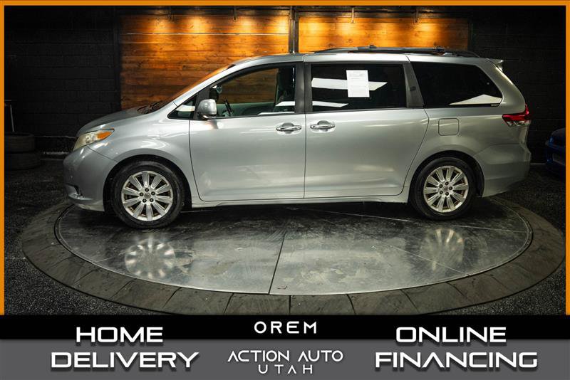 Used 2012 Toyota Sienna Limited w/ Premium Pkg