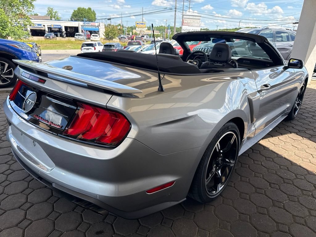Used 2020 Ford Mustang GT Premium w/ Equipment Group 401A RWD image 32