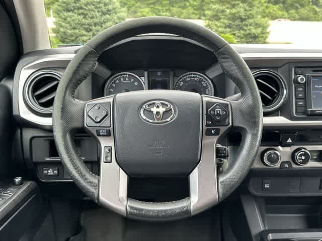 Used 2017 Toyota Tacoma SR5 w/ Tow Package AWD/4WD image 7