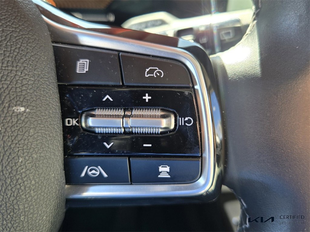 Used 2025 Kia Sorento S image 27