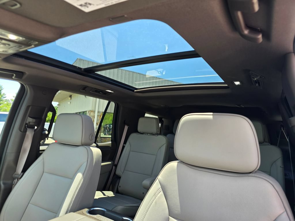 Certified 2023 GMC Yukon SLT w/ SLT Luxury Package RWD image 14