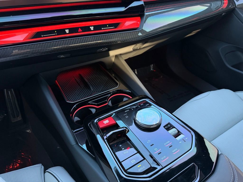 Used 2025 BMW M5 w/ Carbon Package image 23