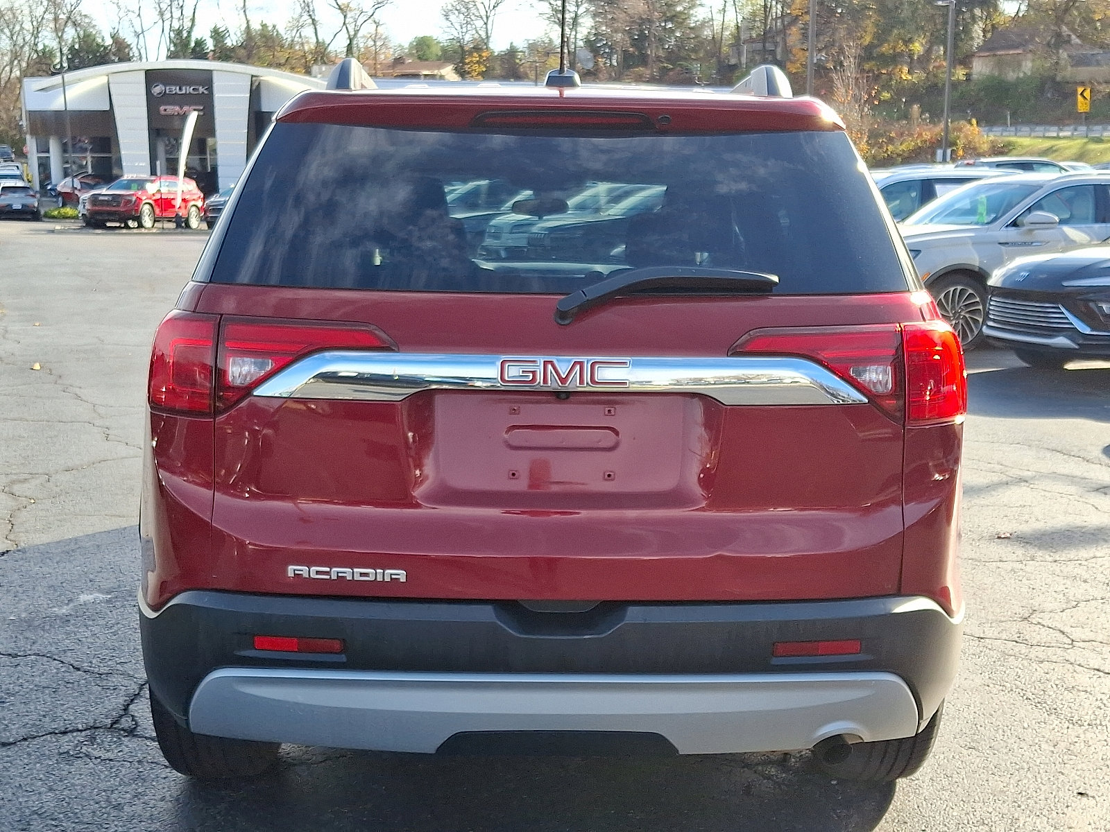 Used 2019 GMC Acadia SLE w/ LPO, Floor Liner Package image 5