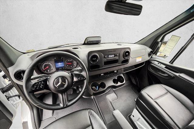 Used 2026 Mercedes-Benz Sprinter 2500 image 19