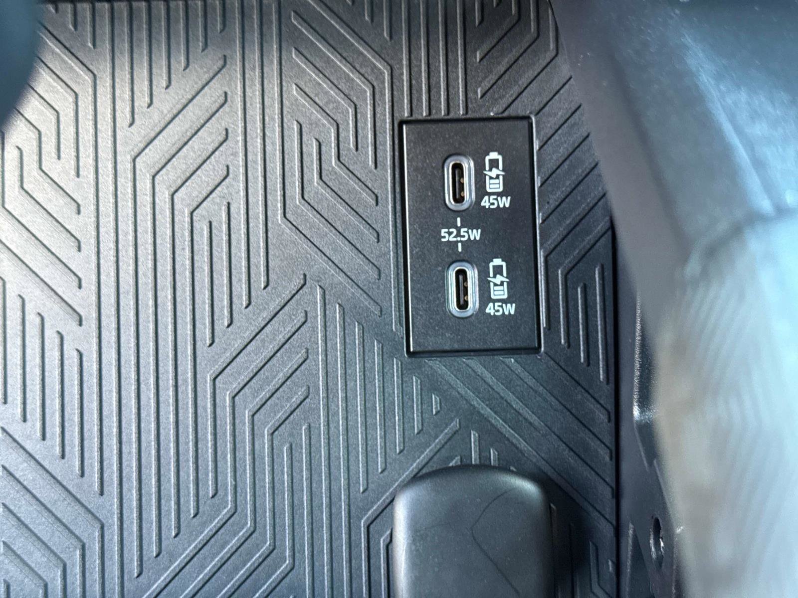 Used 2025 Toyota Tacoma SR image 27