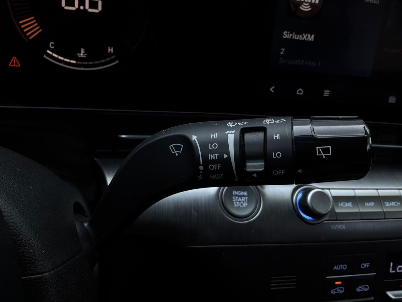 Used 2025 Hyundai Kona SEL FWD image 38