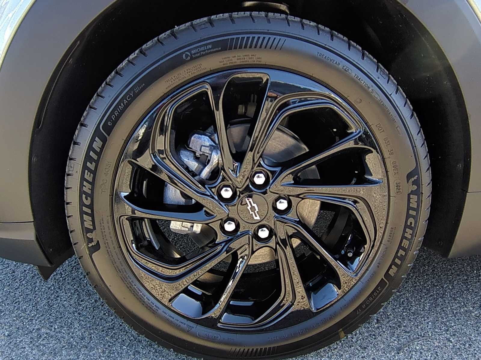 New 2027 Chevrolet Bolt RS w/ Technology Package FWD image 30
