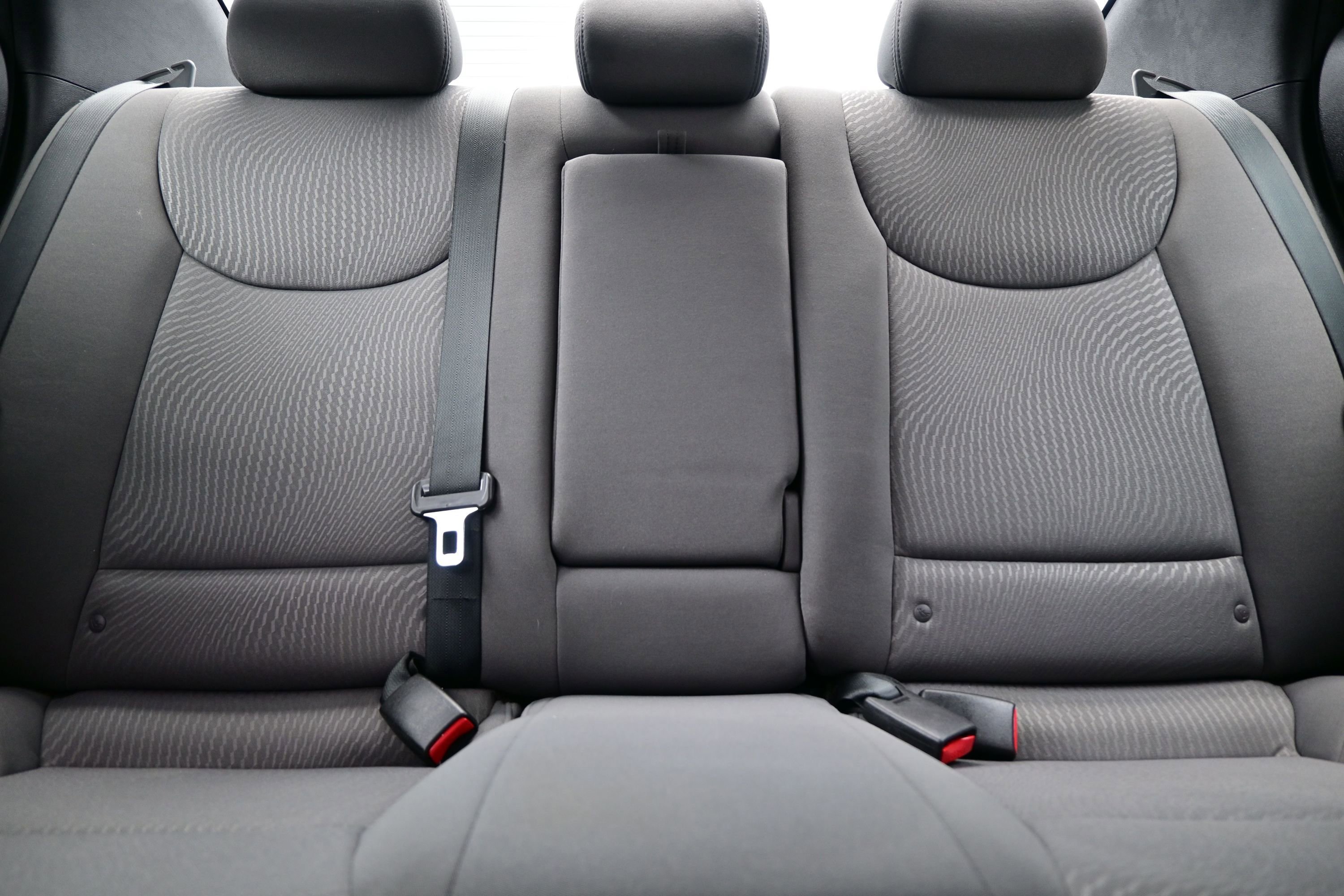 Used 2015 Hyundai Elantra SE FWD image 14