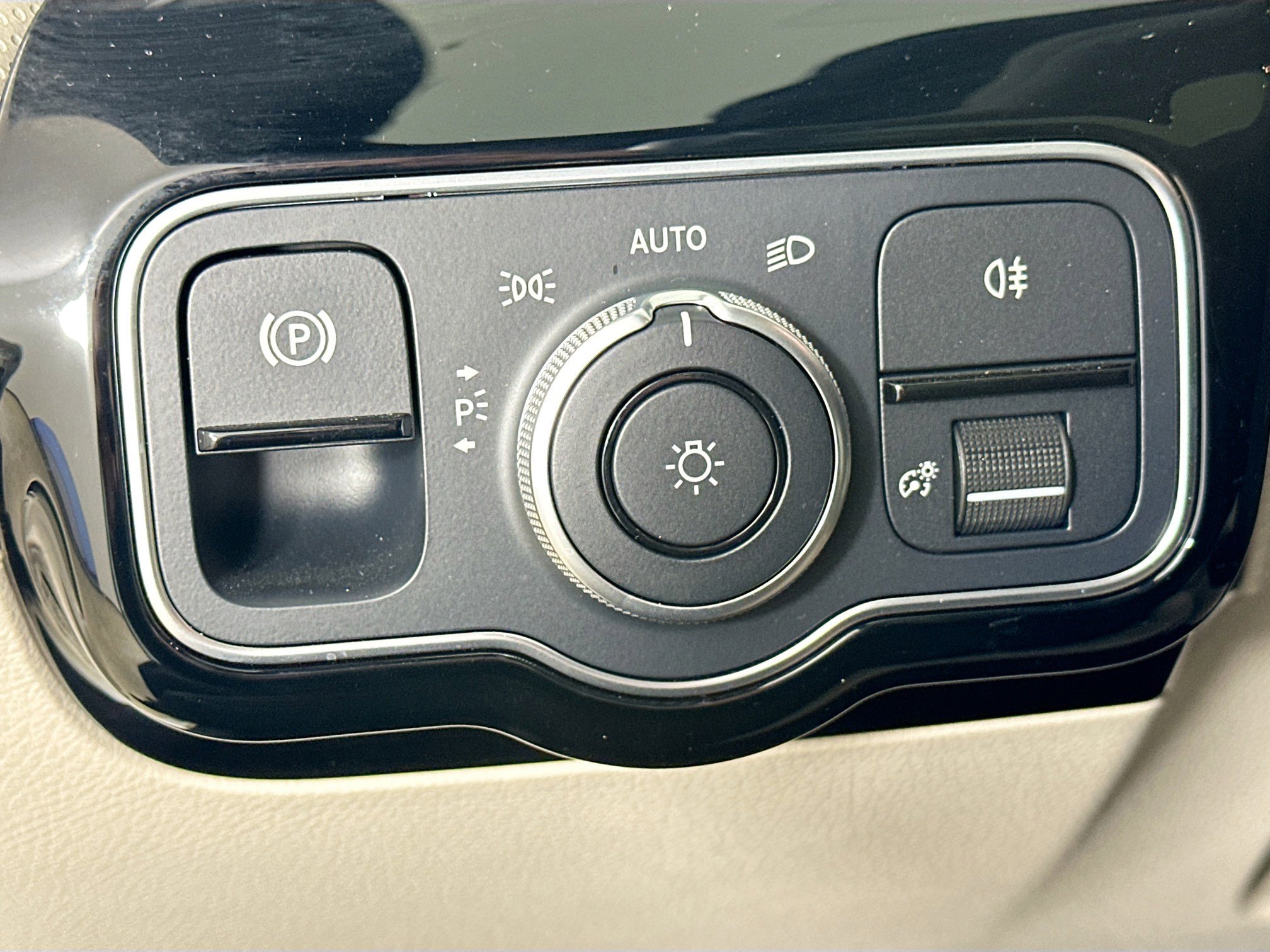Certified 2023 Mercedes-Benz CLA 250 4MATIC image 10