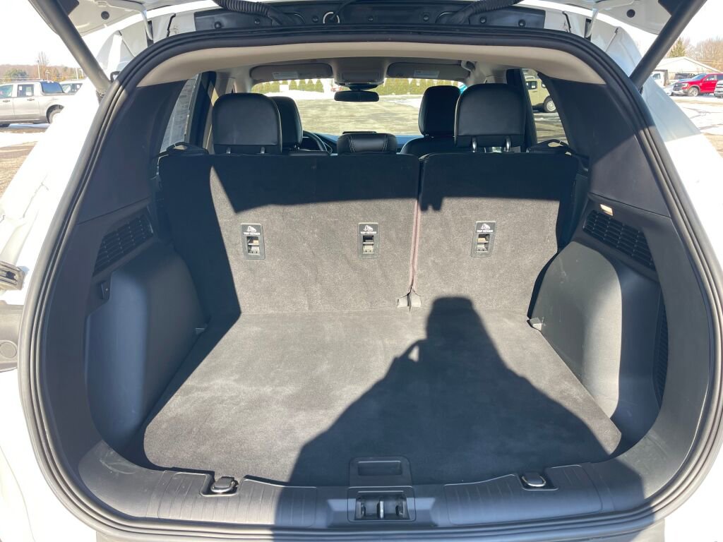 Used 2020 Ford Escape SEL image 17