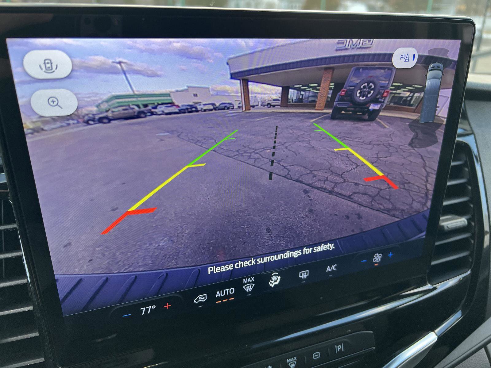 Used 2024 Ford Transit 350 XLT image 29