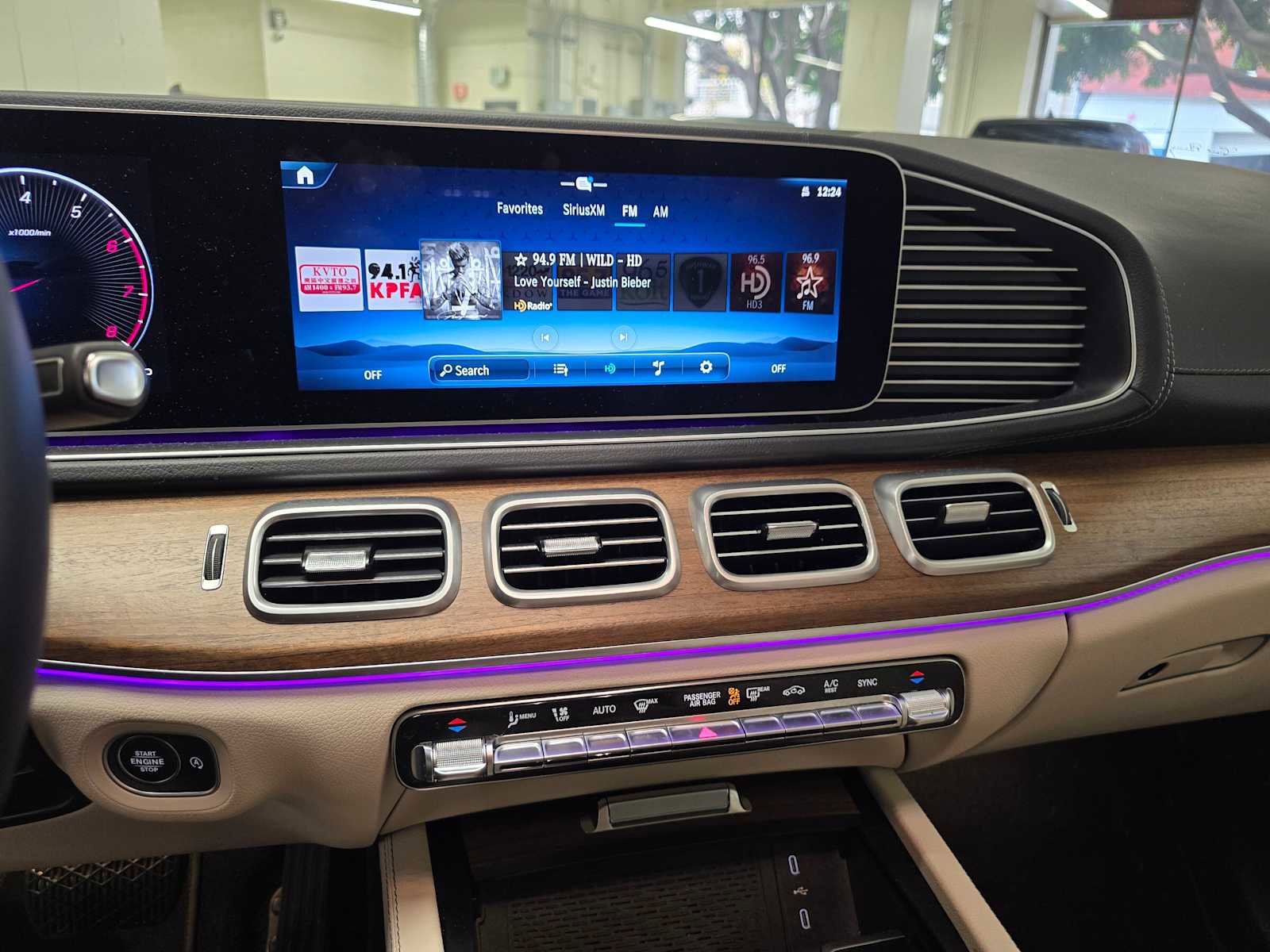 Used 2025 Mercedes-Benz GLS 450 GLS 450 image 30