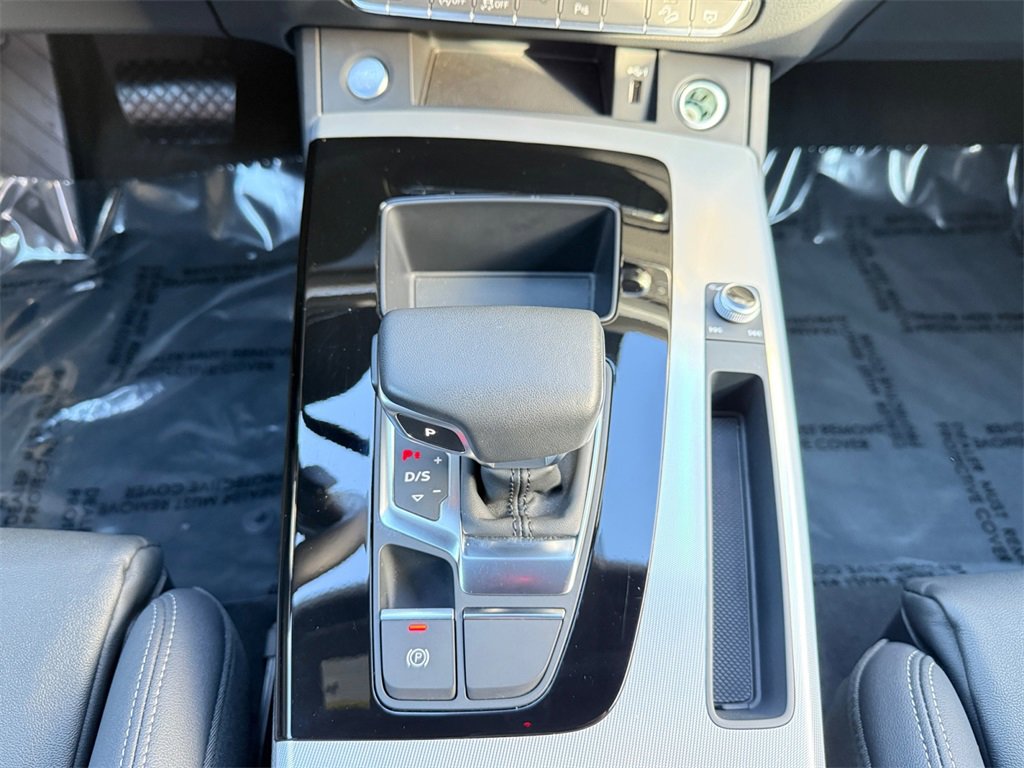 Used 2025 Audi Q5 2.0T Premium image 23