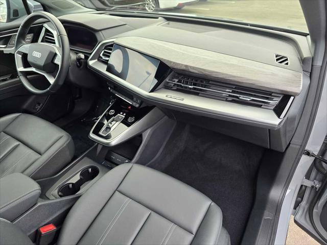 Used 2024 Audi Q4 e-tron Prestige w/ Black Optic Package AWD/4WD image 9