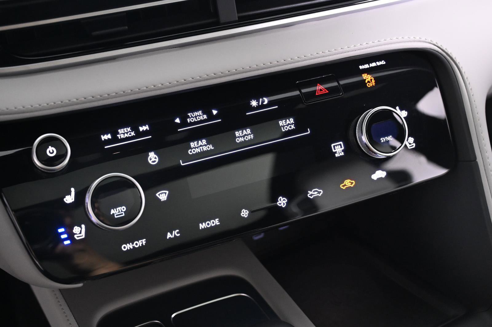 Used 2026 INFINITI QX60 Autograph w/ Dark Cargo Package AWD/4WD image 16