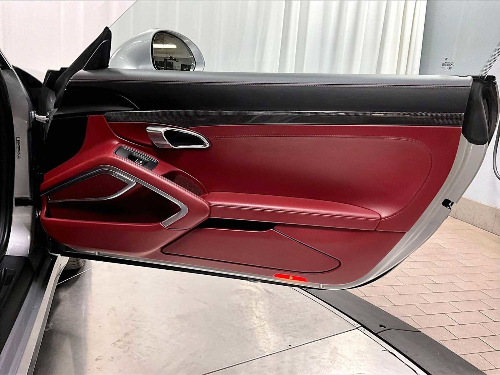 Used 2017 Porsche 911 Turbo S AWD/4WD image 27