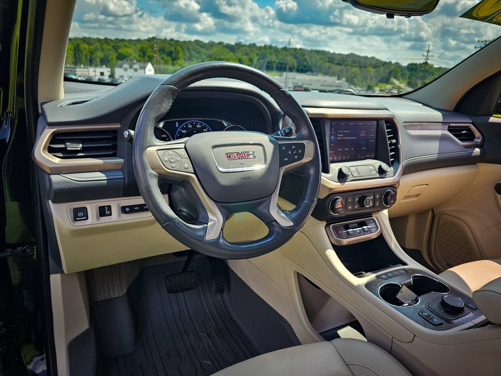 Used 2020 GMC Acadia Denali w/ Denali Ultimate Package AWD/4WD image 15