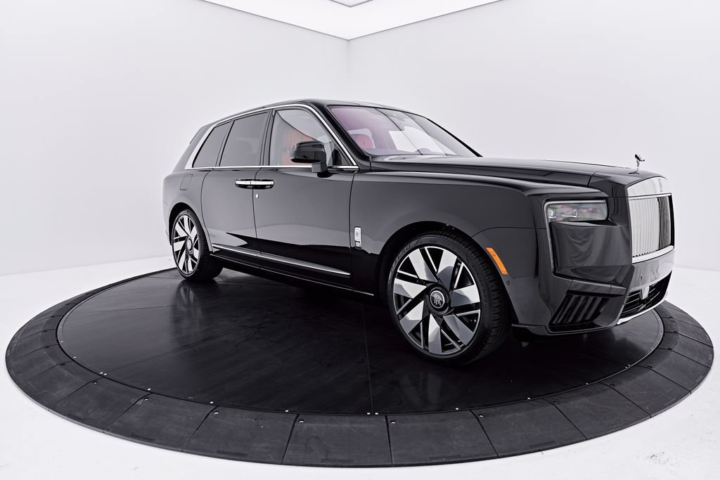 Used 2026 Rolls-Royce Cullinan AWD/4WD image 16