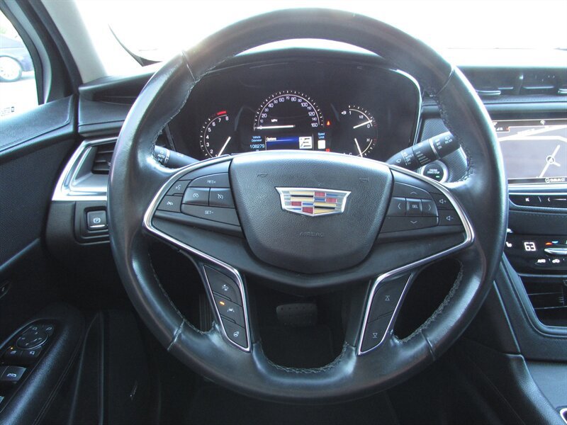 Used 2019 Cadillac XT5 Luxury FWD image 13