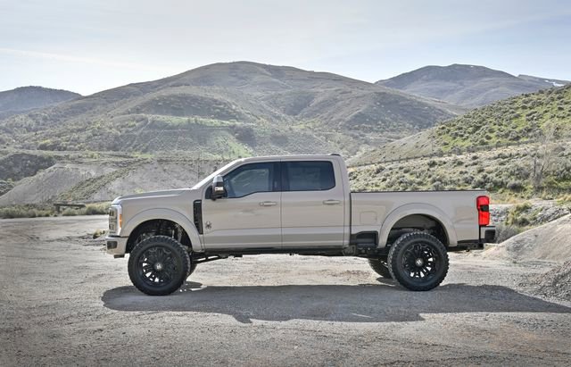 New 2026 Ford F250 Lariat w/ Black Appearance Package AWD/4WD image 3