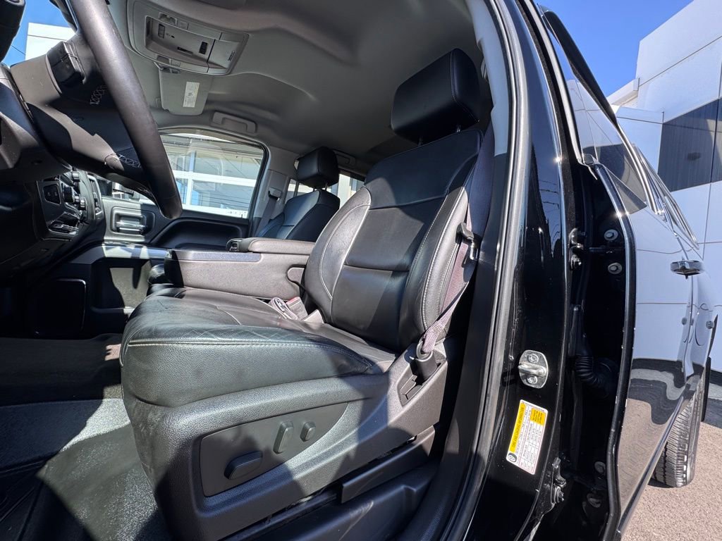 Used 2017 Chevrolet Silverado 1500 LTZ Z71 w/ Midnight Edition image 15