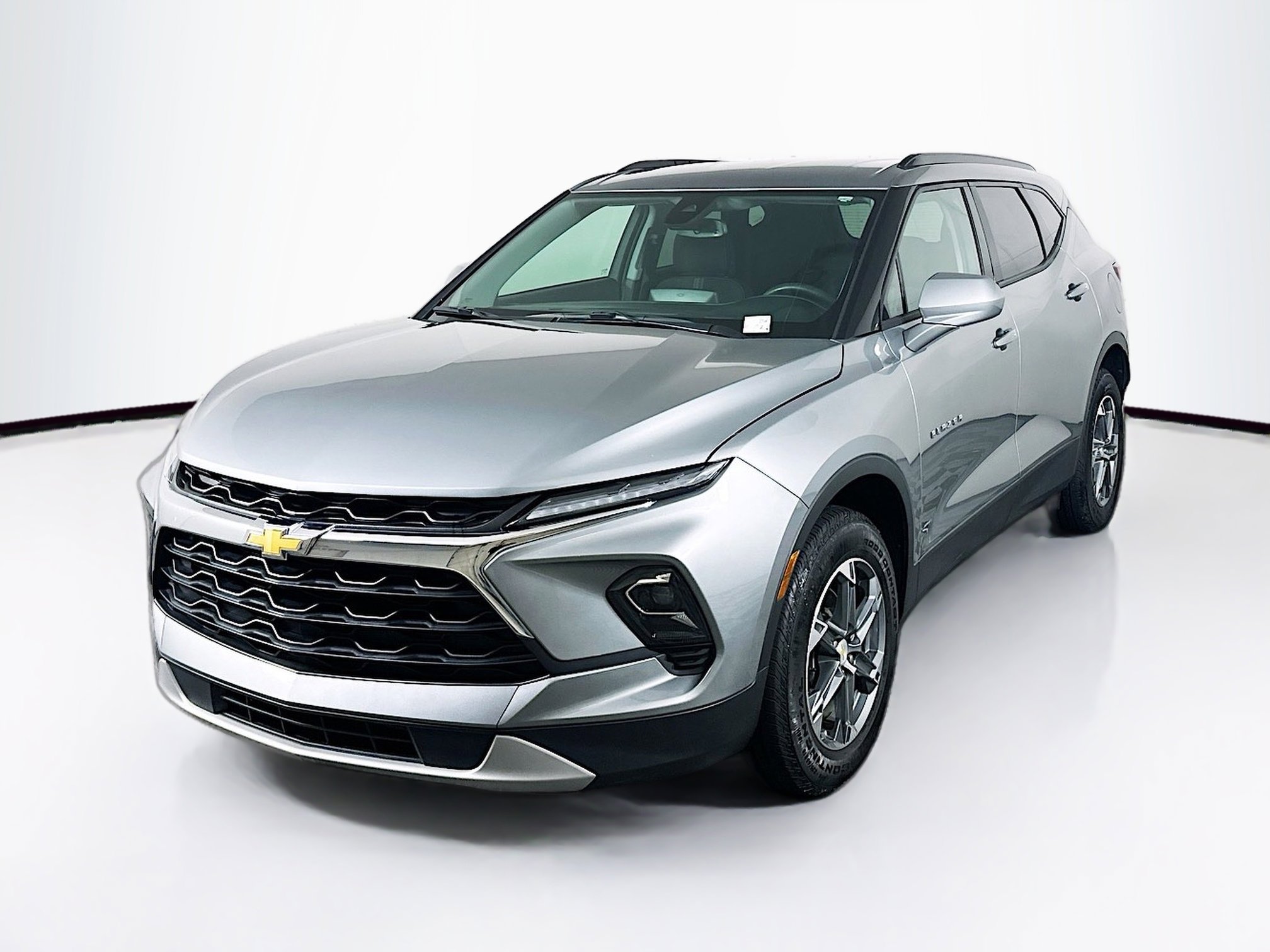 Used 2024 Chevrolet Blazer LT w/ Convenience Package image 3
