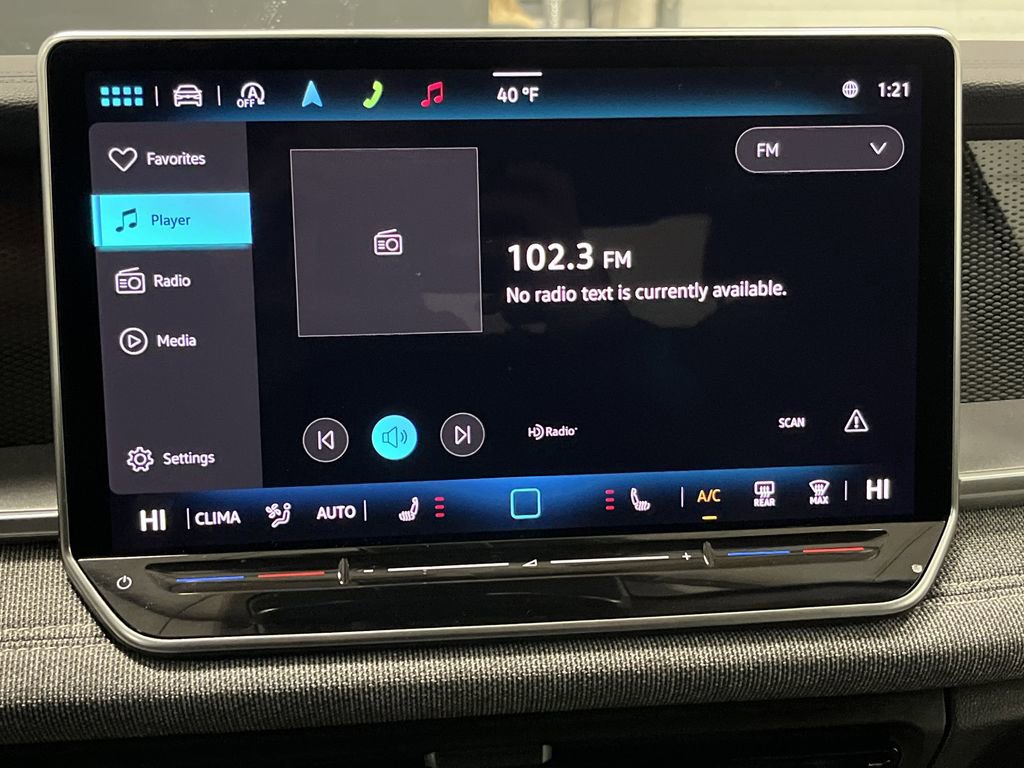 Used 2025 Volkswagen Tiguan S image 17