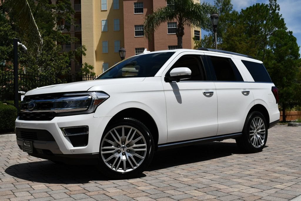 Used 2022 Ford Expedition Limited AWD/4WD image 25