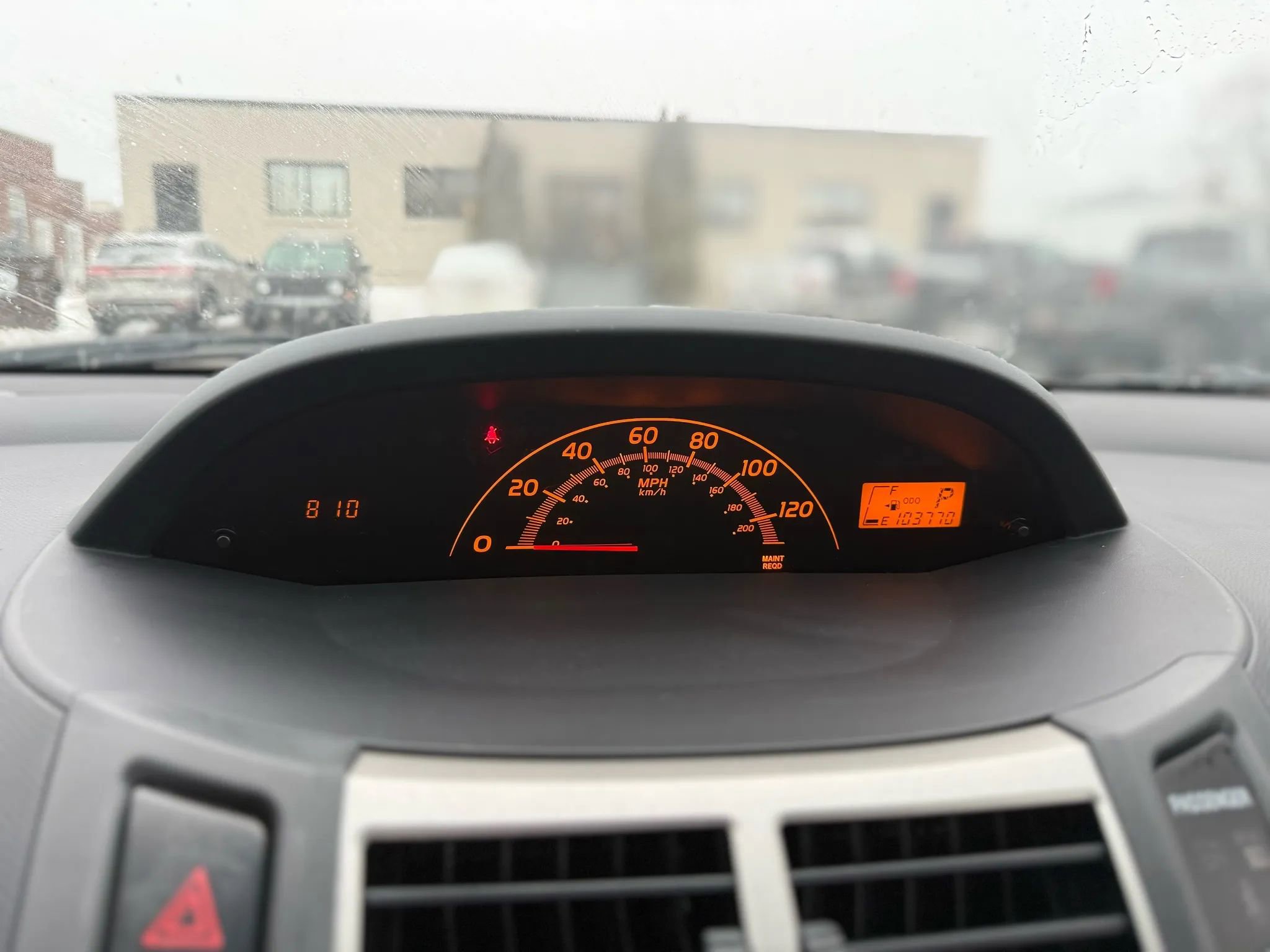 Used 2010 Toyota Yaris 4-Door Hatchback image 28