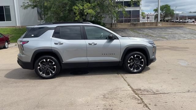 Used 2025 Chevrolet Equinox RS w/ Safety and Technology Package AWD/4WD image 9