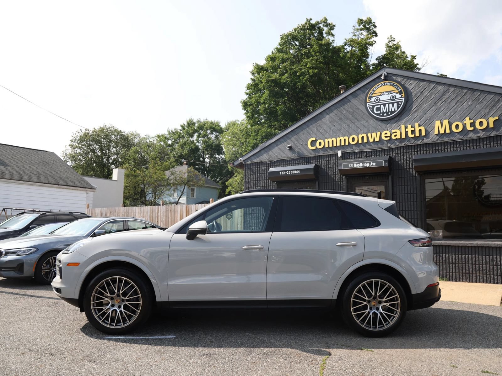 Used 2022 Porsche Cayenne Platinum Edition AWD/4WD image 4