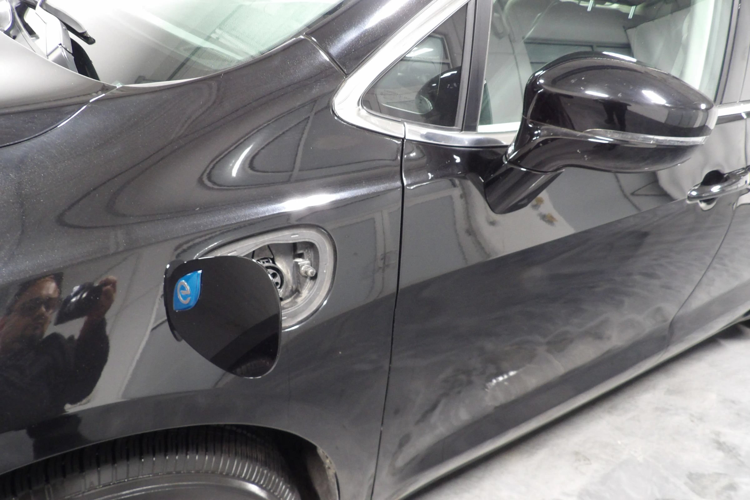 Used 2024 Chrysler Pacifica Limited FWD image 11