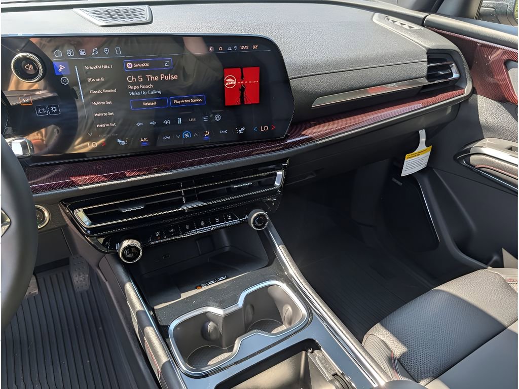 New 2026 Chevrolet Traverse Z71 w/ Enhanced Driving Package image 24