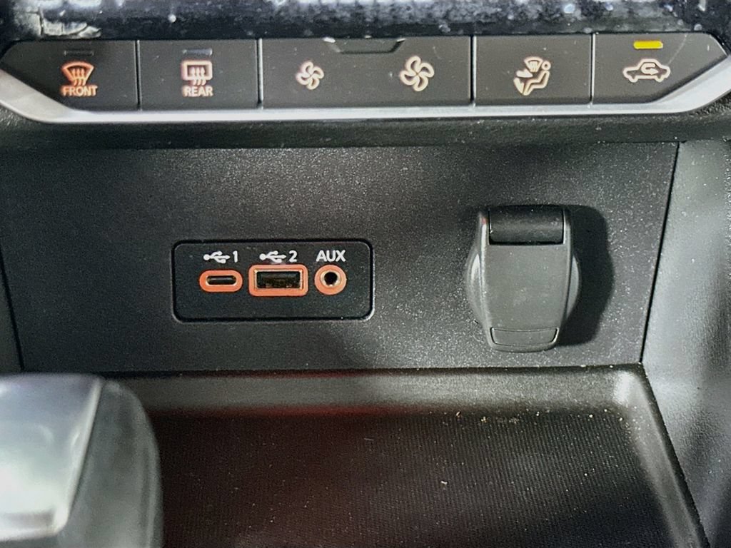 Used 2021 Nissan Sentra SR w/ Lighting Package FWD image 30