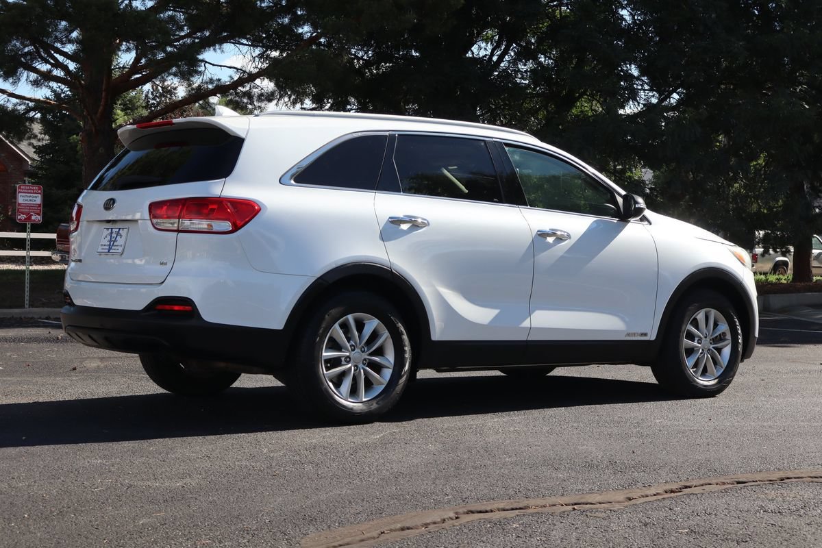 Used 2016 Kia Sorento LX AWD/4WD image 5