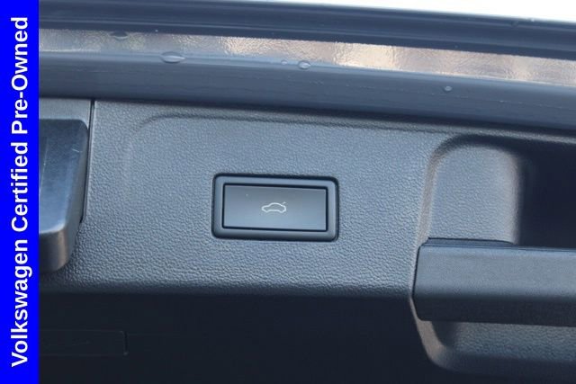 Used 2025 Volkswagen Atlas SE image 12