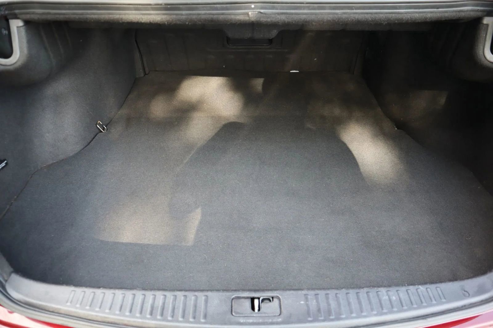 Used 2012 Hyundai Genesis 3.8 w/ Premium Pkg image 13