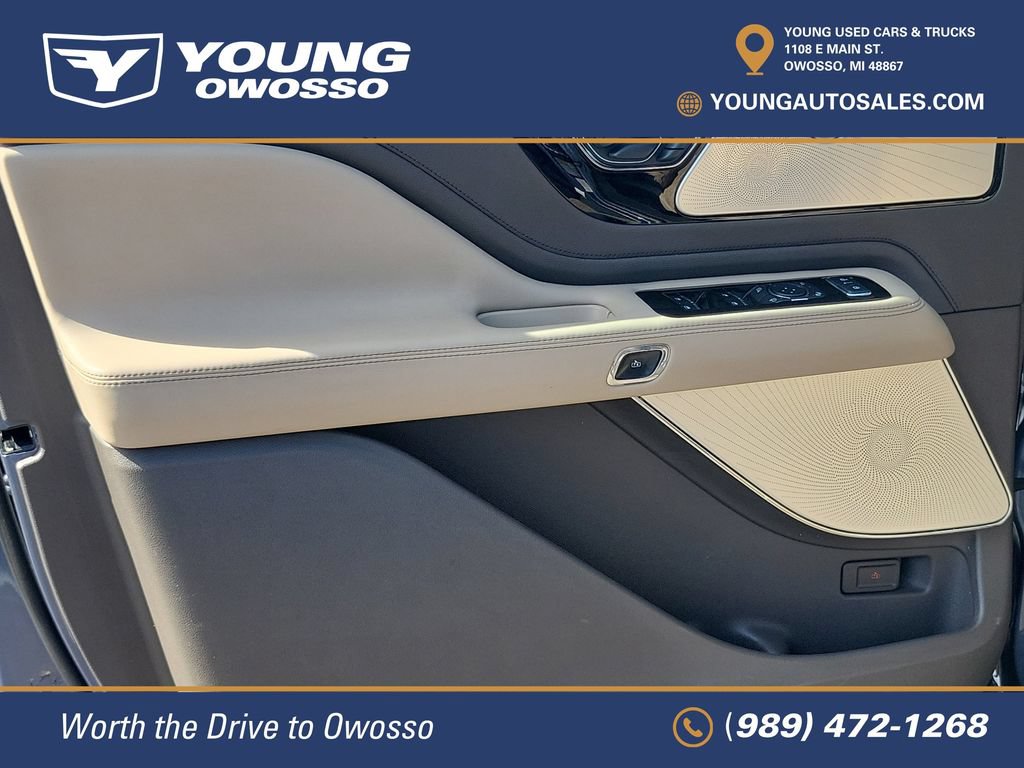 Used 2021 Lincoln Aviator Grand Touring w/ Equipment Group 302A AWD/4WD image 21