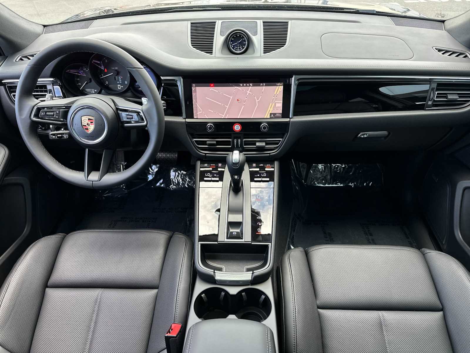 New 2025 Porsche Macan AWD/4WD image 6