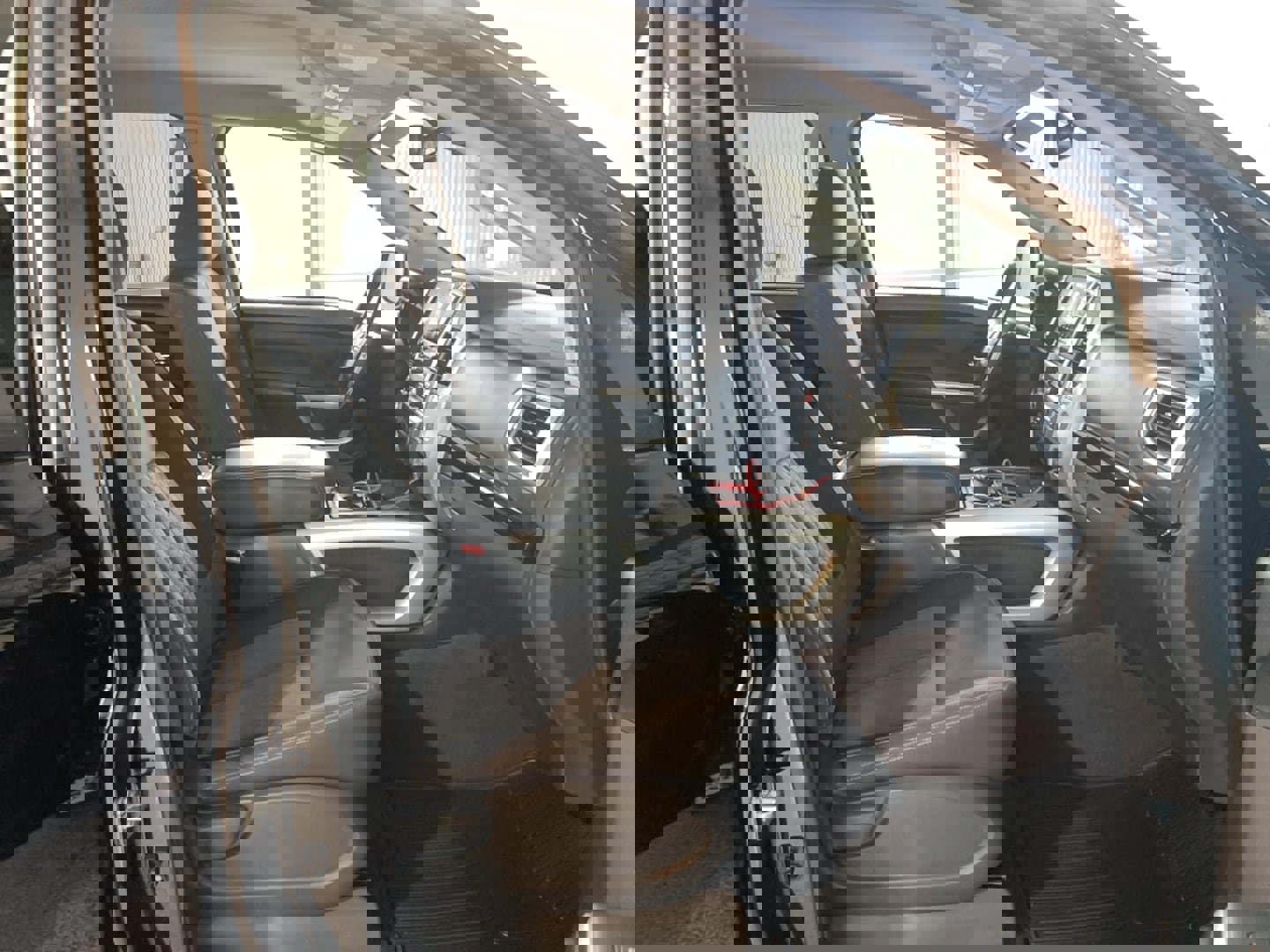 Used 2021 Nissan Titan SV w/ SV Convenience Package image 19