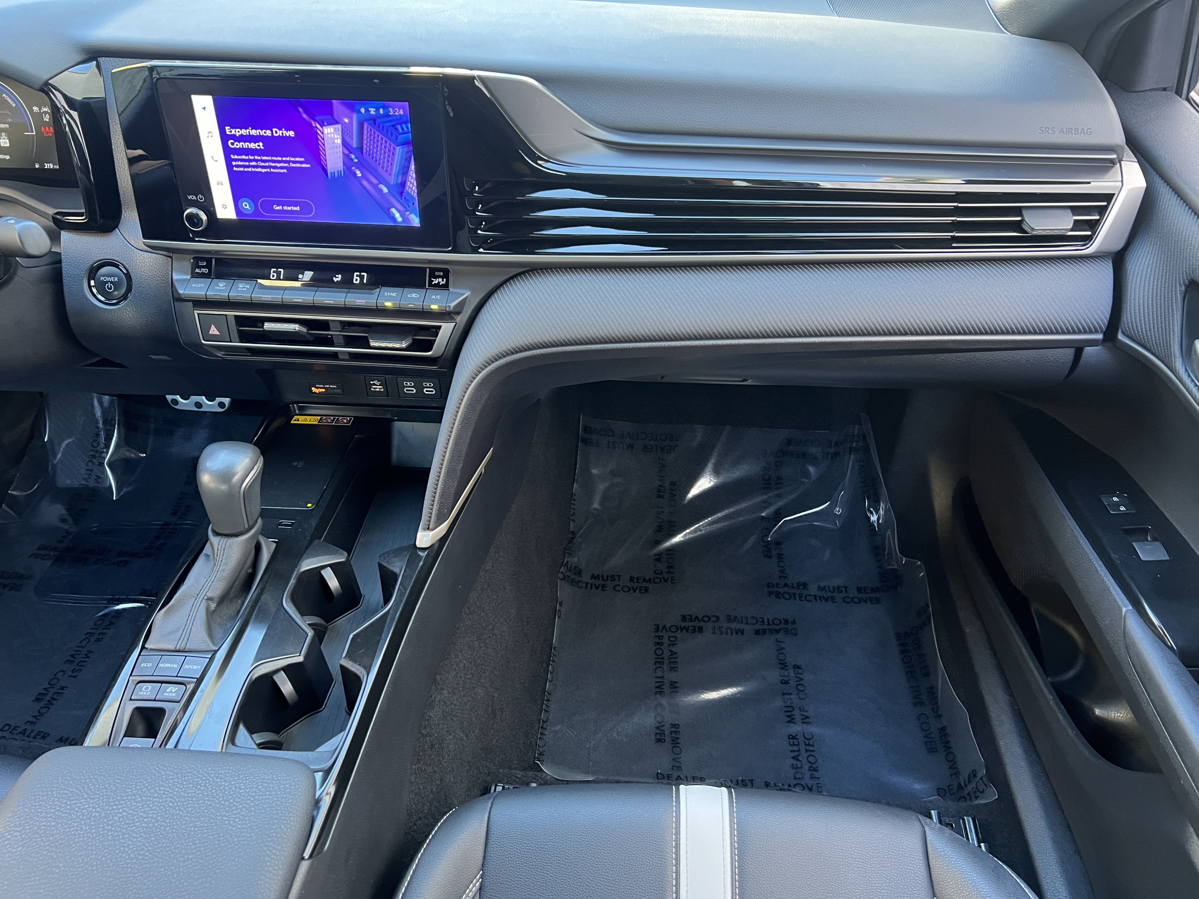 Used 2025 Toyota Camry SE FWD image 32