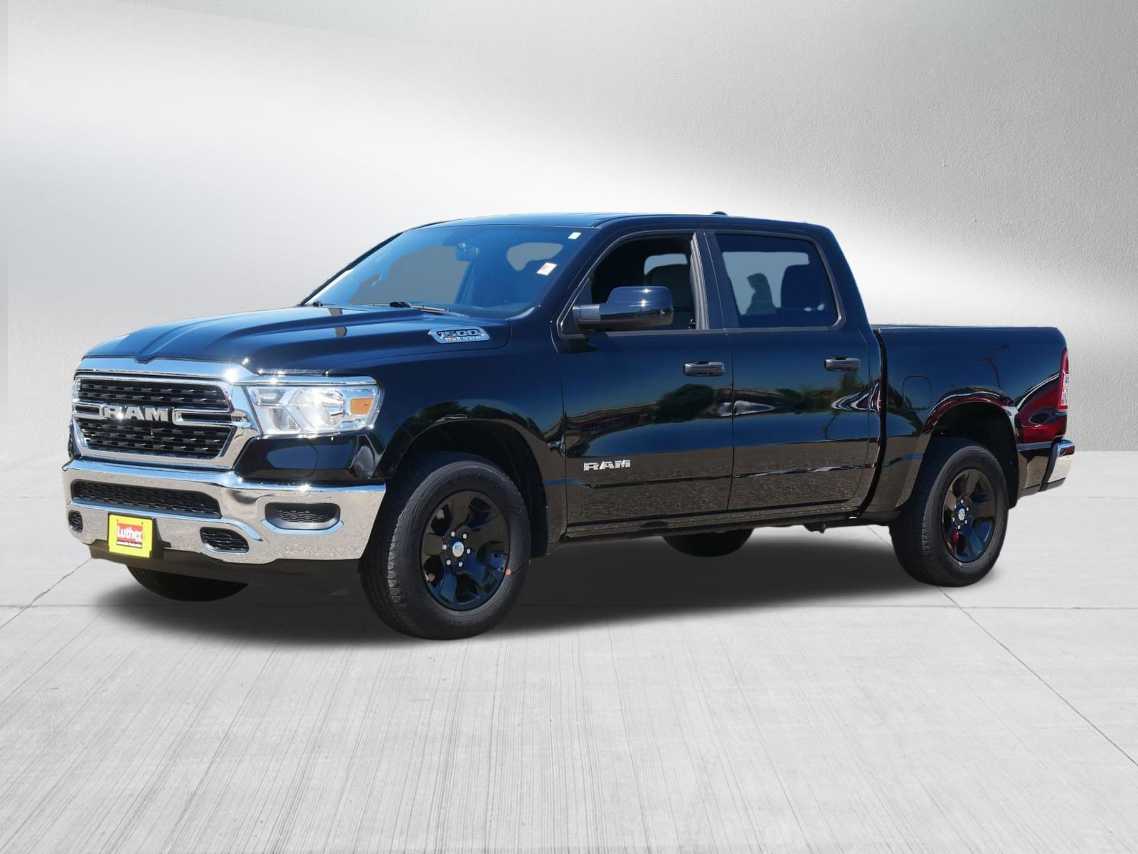 Used 2023 RAM 1500 Big Horn AWD/4WD image 3