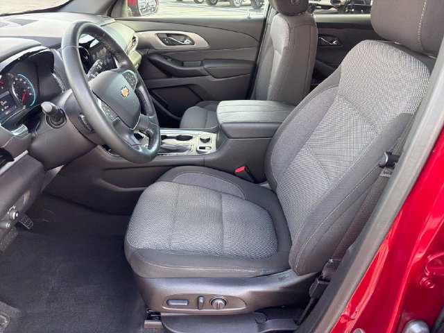 Used 2023 Chevrolet Traverse LT FWD image 10
