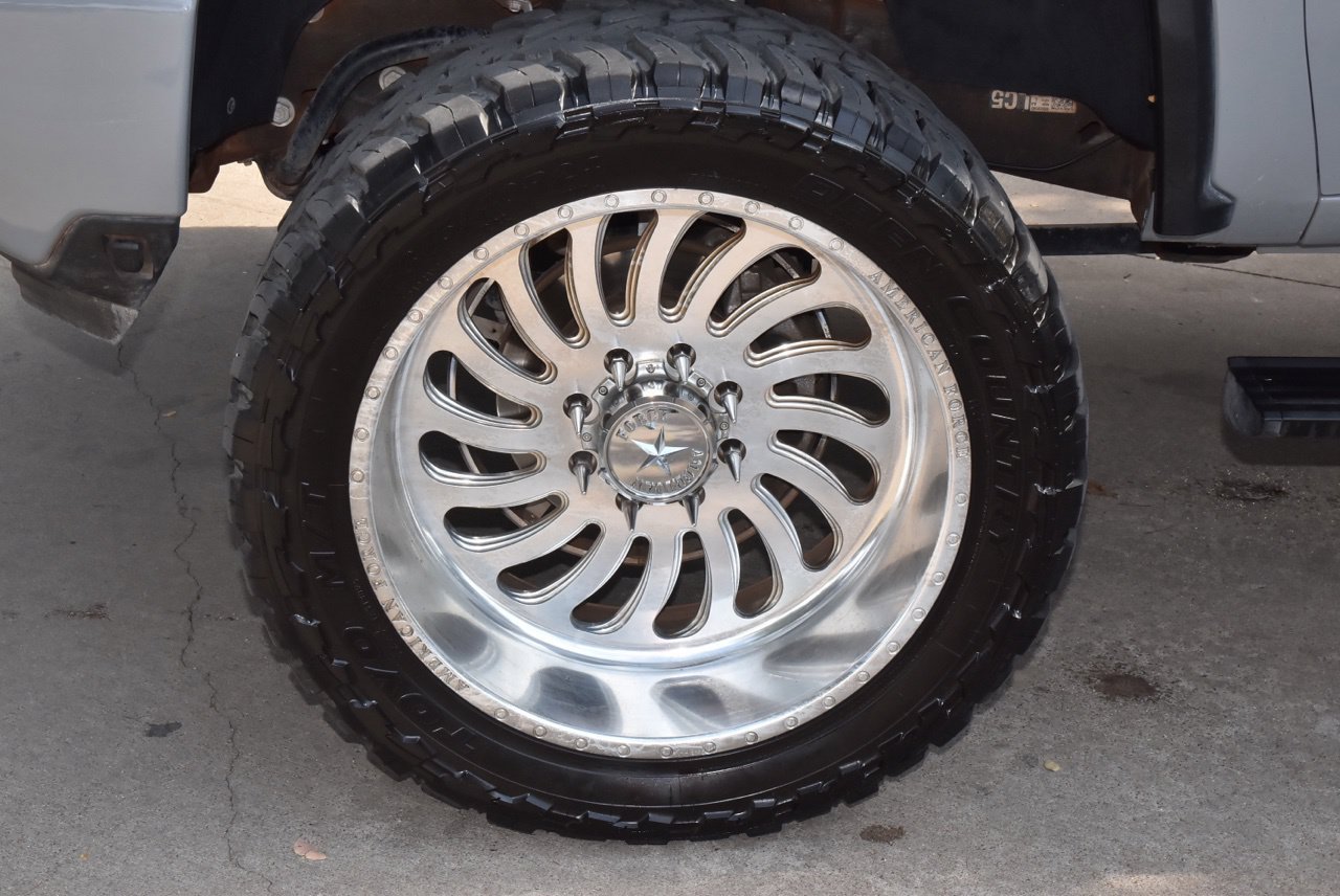 Used 2024 Chevrolet Silverado 2500 LTZ w/ LTZ Plus Package AWD/4WD image 39