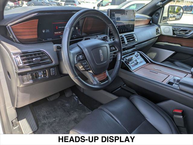 Used 2024 Lincoln Navigator Reserve AWD/4WD image 8