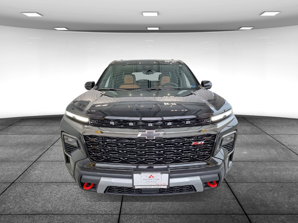 New 2027 Chevrolet Traverse Z71 w/ Enhanced Driving Package AWD/4WD image 2