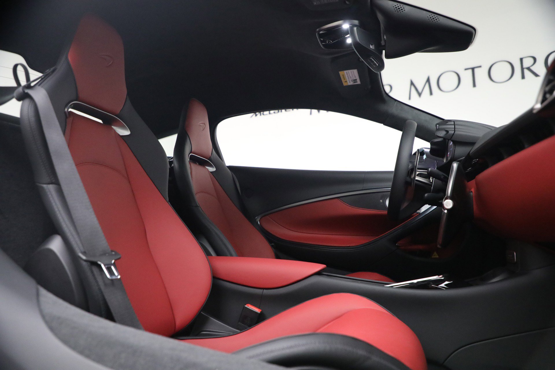 New 2026 McLaren Artura image 24